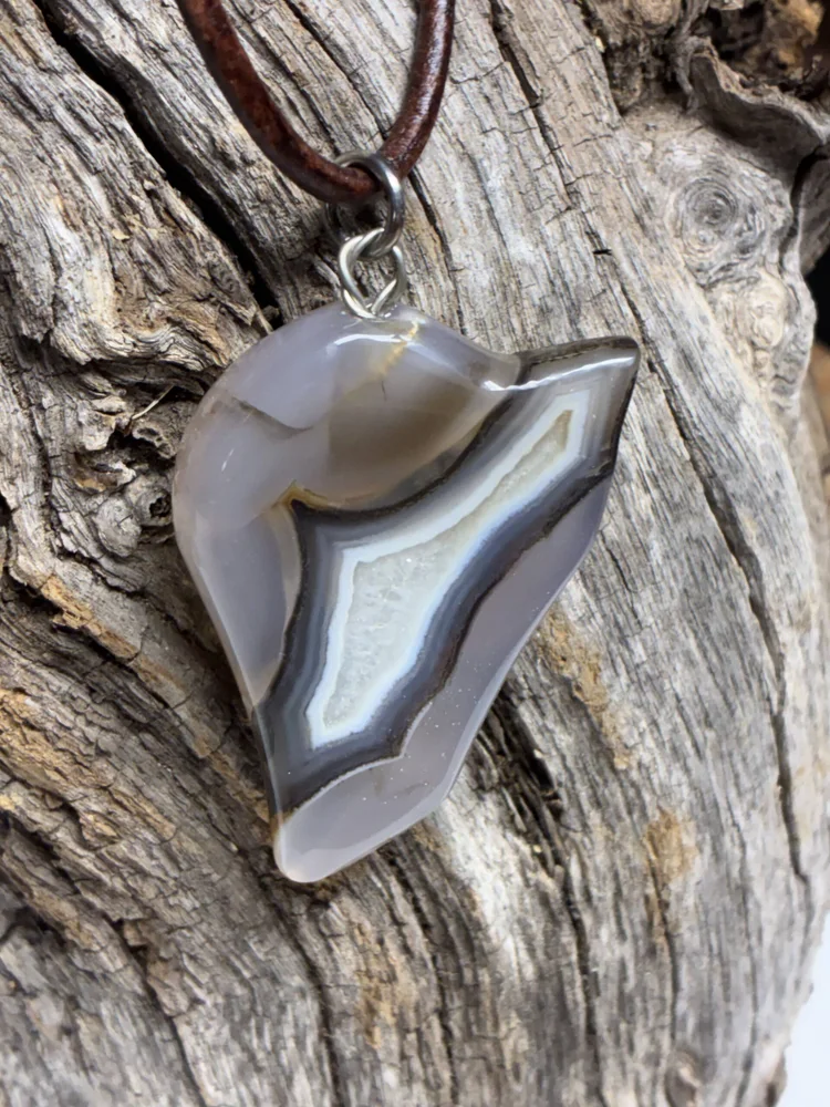 Hand-Cut Banded Agate Pendant on Leather Cord, photo 3 of 5